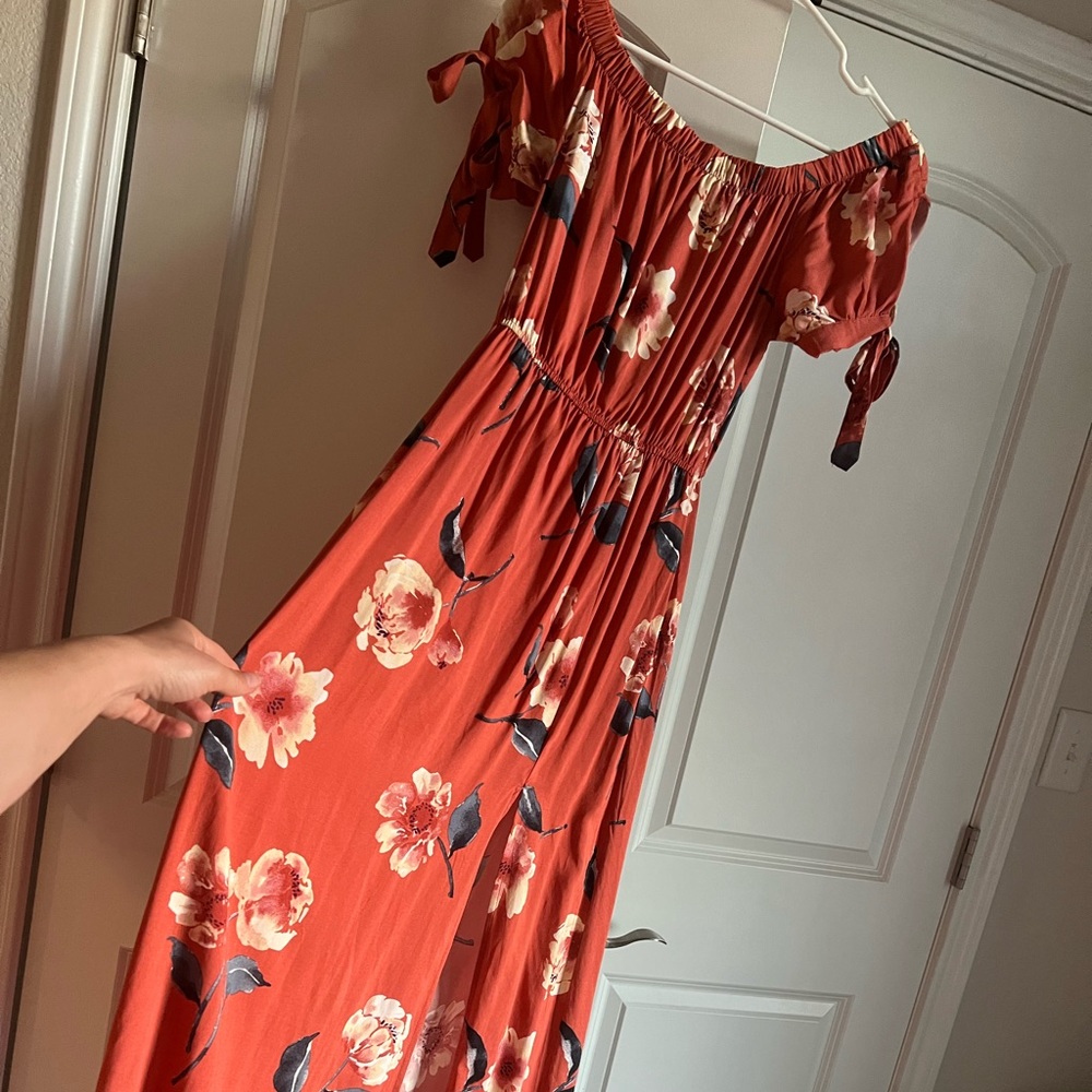 Summer off the shoulder maxi dress